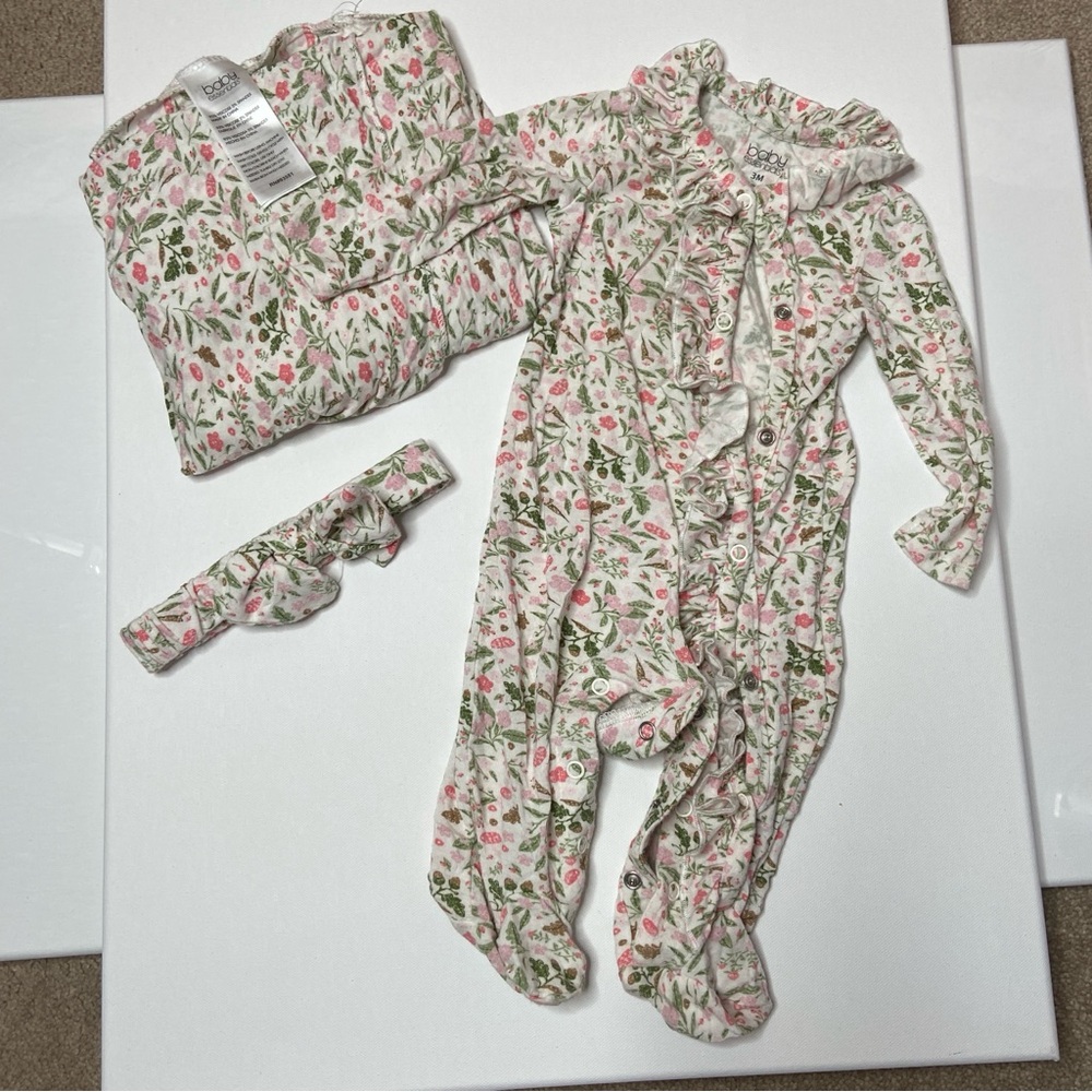 Floral Baby Onesie Sleeper Button Snap Set w Blanket & headband bow
